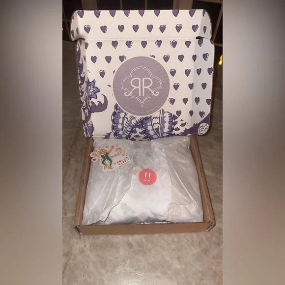 Roller rabbit Gingerbread Christmas Pajamas size large new in box with stickers - Picture 2 of 3